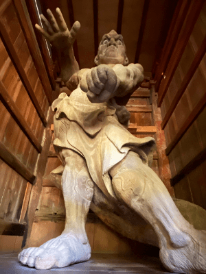 金剛力士像（県指定文化財）